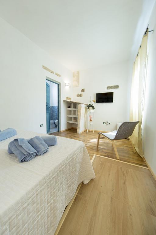 Bed and Breakfast Giardino Nascosto Taviano  Habitación foto