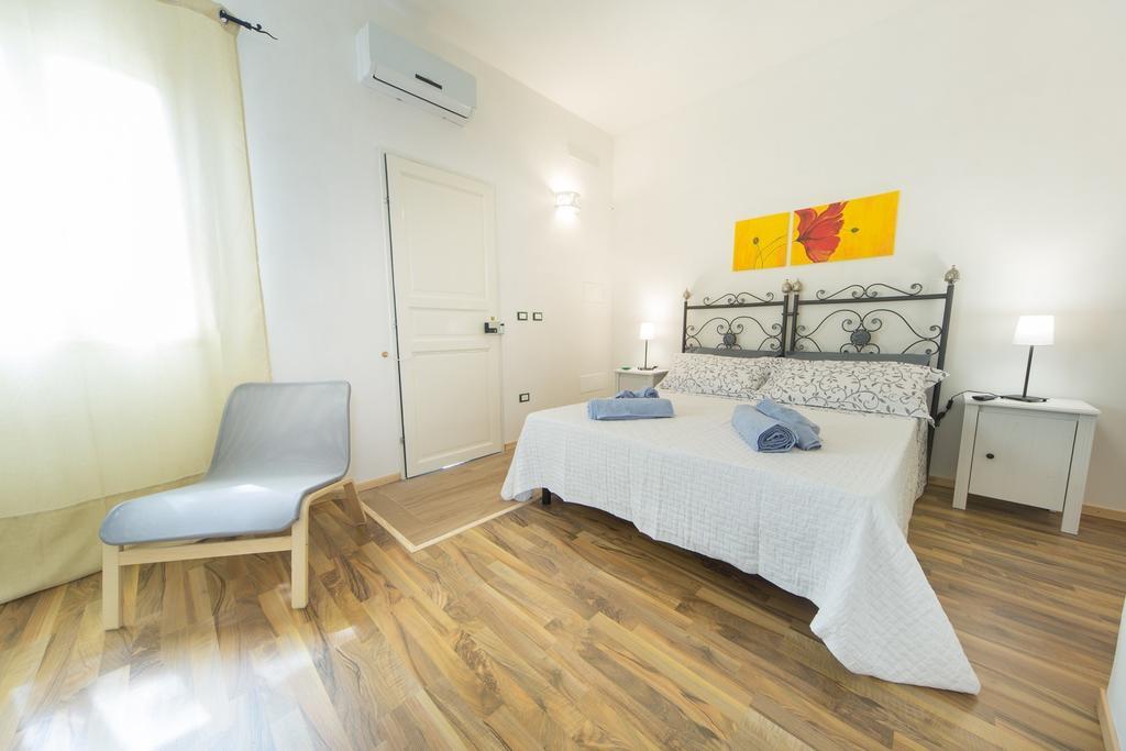 Bed and Breakfast Giardino Nascosto Taviano  Habitación foto